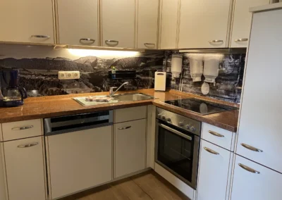 Moderne Küche der Ferienwohnung Alpenblick auf dem Bauernhof Wiedemann